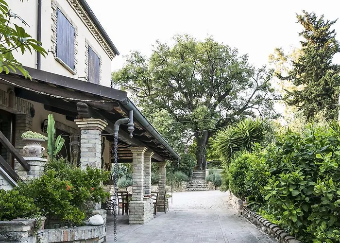 Panzió Agriturismo Col Morino Pineto